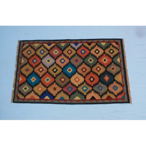 handloom rug.Size 8'x5' feet Rugs.indian rugs.can be used both